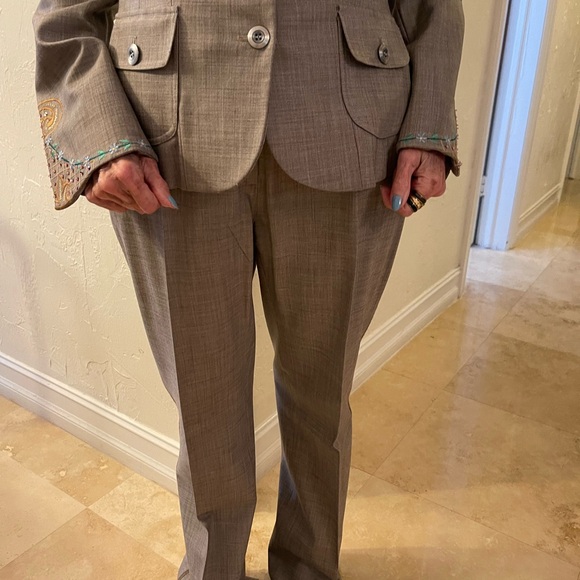 Kay Unger Embroidered 2 pc Slack Suit - Picture 2 of 9
